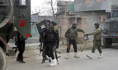 j k police summon local journalists for ‘incorrect reporting’ on pulwama encounter