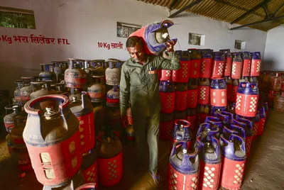 trump touts usd 300 billion refinery project with reliance  us ambassador says buying russian oil is part of price stabilisation