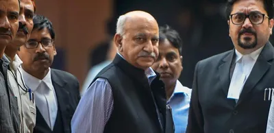 m j  akbar moves delhi hc against priya ramani s acquittal in defamation case