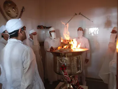 parsis may want to look to the new pune fire temple to keep the flame burning