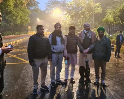 congress mp allegedly attacked  has turban pulled off at singhu border