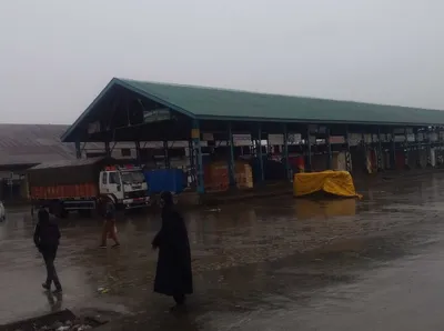 why kashmir s apple mandis closed in solidarity with protesting farmers