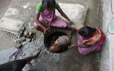 the life of labour  number of manual scavengers increases fourfold since last survey