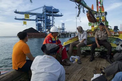 south korea pumps money into overseas coal plants that would be banned at home