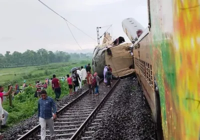 kanchanjunga express collision  kavach in focus  driver  overworked   ire at ashwini vaishnaw