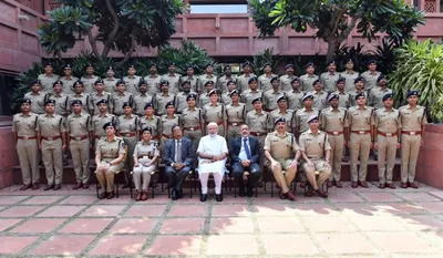 some seem to forget civil servants owe loyalty only to the constitution