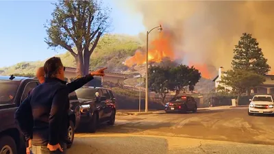 5 dead in raging california wildfires  posh la locality with celebrity homes among worst hit