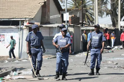 south africa  anti migrant clashes kill 1  injure several