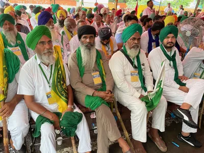 amidst rain  kisan sansad takes on contract farming