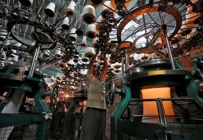 india’s factory output contracts for first time in 21 months