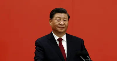 china’s xi jinping clinches third term  packs leadership with loyalists