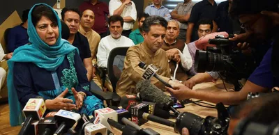 will mehbooba spill the beans on pdp bjp alliance at upcoming south kashmir rally 