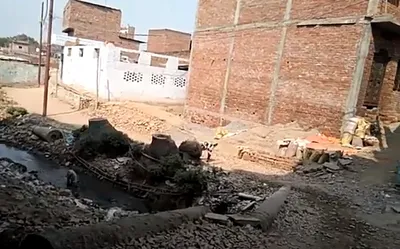 living on a landfill in varanasi