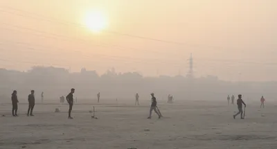 amid bad air quality  delhi hospitals admit more children with respiratory complaints