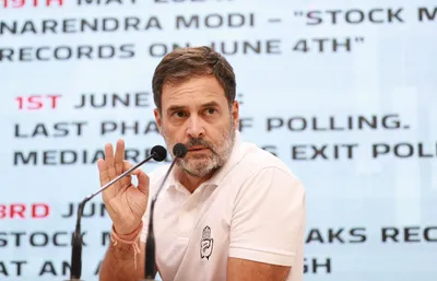 why is rahul gandhi differentiating between hinduism and hindutva 