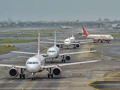 air passenger traffic falls amid slowing economy and lean travel season