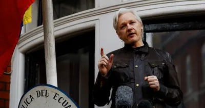 ecuadorian foreign minister  will no longer intervene with uk for wikileaks s assange