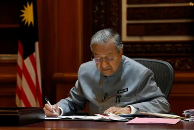 malaysia  a tale of promised economic reforms gone astray under mahathir mohamad