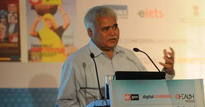 by revealing his aadhaar number  the trai chairman has opened a can of worms