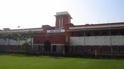 delhi university s hindu college resists new india s higher education policy