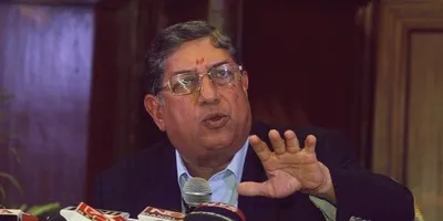 dmart s damani gives cement king n  srinivasan another turn in the spotlight
