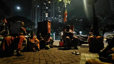 bahujan women asked to leave  reclaim the night  march in mumbai