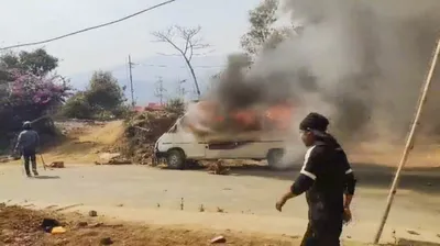 manipur  on day one of  free movement   clashes kill kuki man  hurt 48 kuki people  27 security personnel