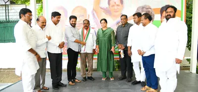 telangana  sixth brs mla joins ruling congress  more crossovers expected