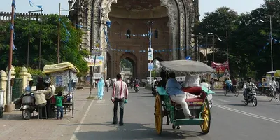 lucknow shia cleric s support for bjp finds little resonance in community