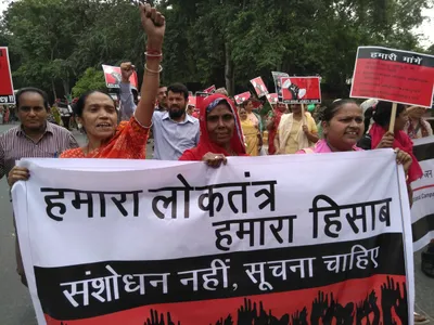  save rti  save democracy    hundreds protest attempts to dilute the law