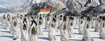 northern siachen  avalanche kills four army personnel  two porters