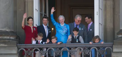 across the world  monarchs continue to reign