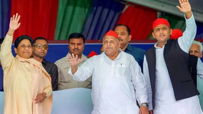 mulayam  mayawati sharing a stage is reminiscent of an electrifying combine