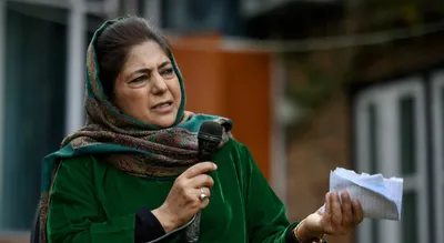 mehbooba mufti claims she has been put under  illegal detention 