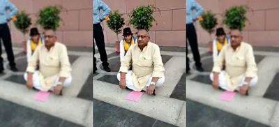after being denied a ticket  bjp up mp bhairon prasad mishra stages protest